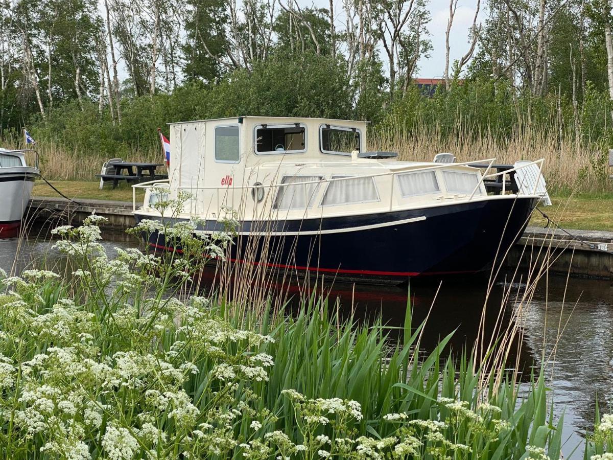 Boat Ella - Kamperen Op Het Water -Niet Om Mee Te Varen -Read Host Profile-Lees Hostprofiel Jutrijp Экстерьер фото